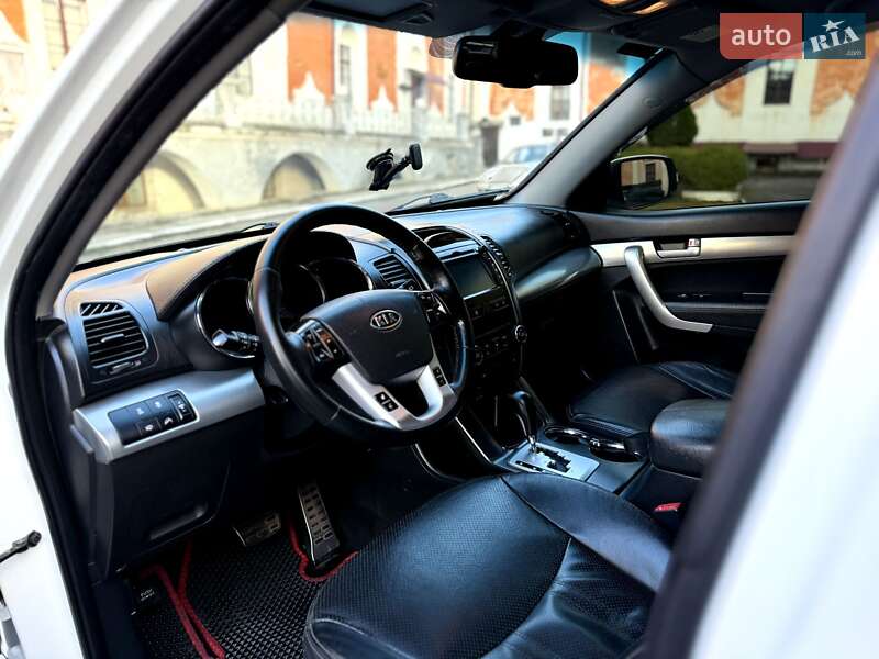 Внедорожник / Кроссовер Kia Sorento 2010 в Кременце