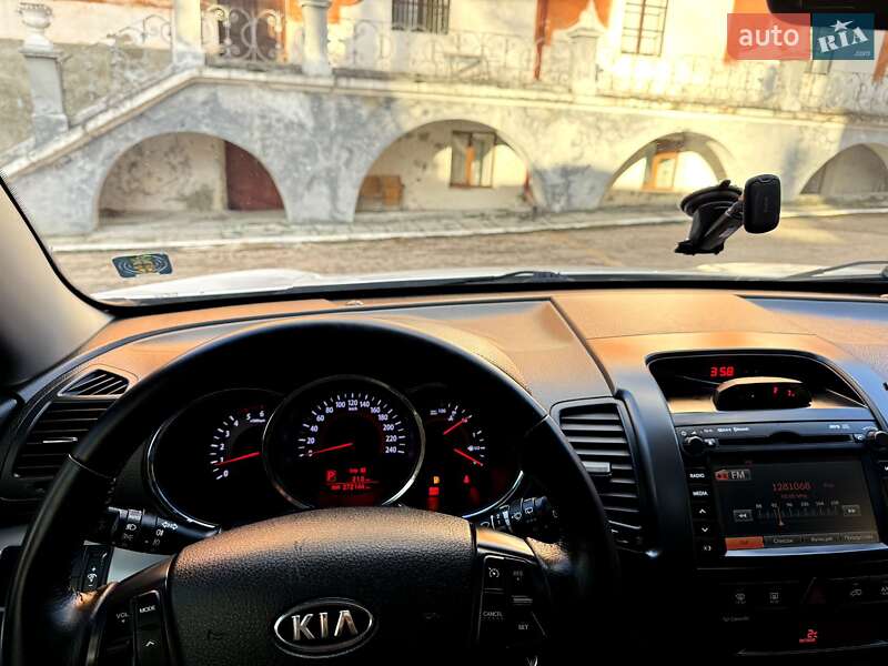 Внедорожник / Кроссовер Kia Sorento 2010 в Кременце