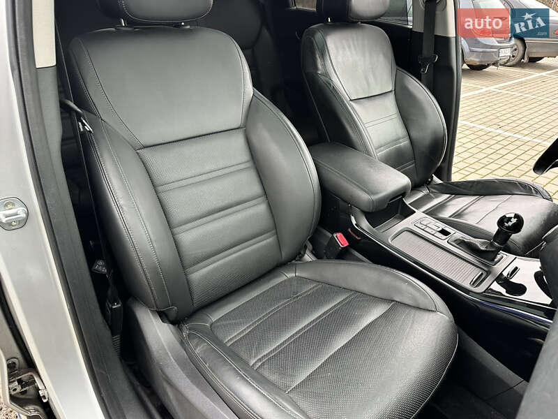 Внедорожник / Кроссовер Kia Sorento 2016 в Дубно