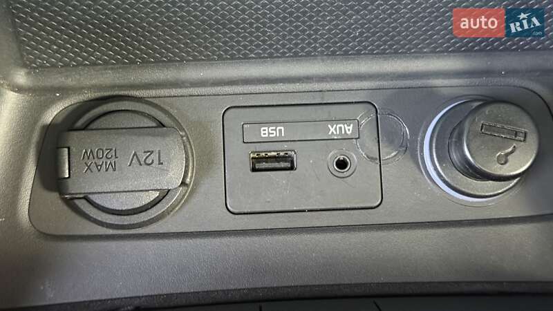 Внедорожник / Кроссовер Kia Sorento 2013 в Бершади фото 46 Внедорожник / Кроссовер Kia Sorento 2013 в Бершади