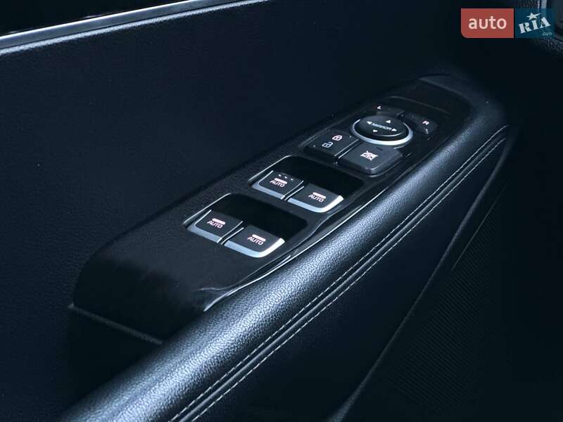Внедорожник / Кроссовер Kia Sorento 2019 в Киеве фото 27 Внедорожник / Кроссовер Kia Sorento 2019 в Киеве