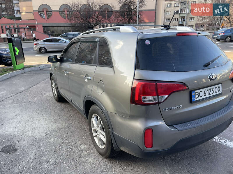 Внедорожник / Кроссовер Kia Sorento 2013 в Киеве фото 3 Внедорожник / Кроссовер Kia Sorento 2013 в Киеве