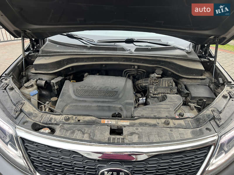 Позашляховик / Кросовер Kia Sorento 2013 в Львові