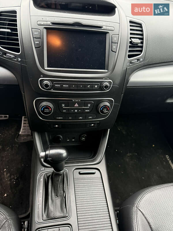 Внедорожник / Кроссовер Kia Sorento 2012 в Львове