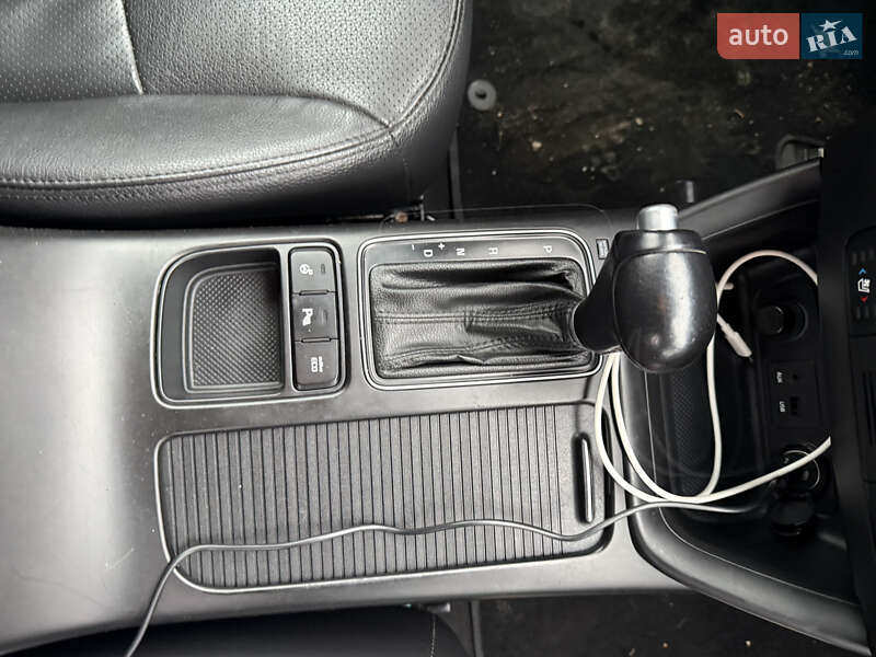 Внедорожник / Кроссовер Kia Sorento 2012 в Львове