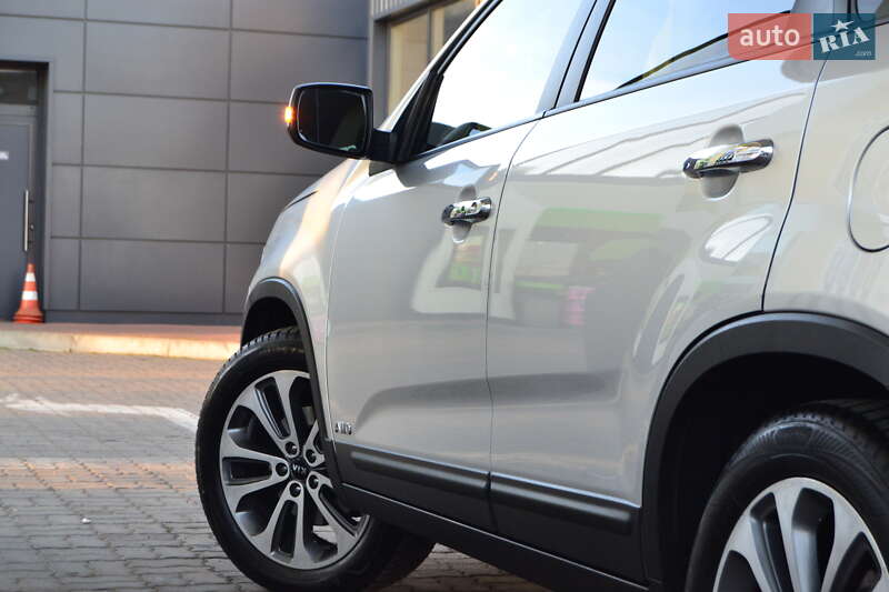 Внедорожник / Кроссовер Kia Sorento 2013 в Дрогобыче