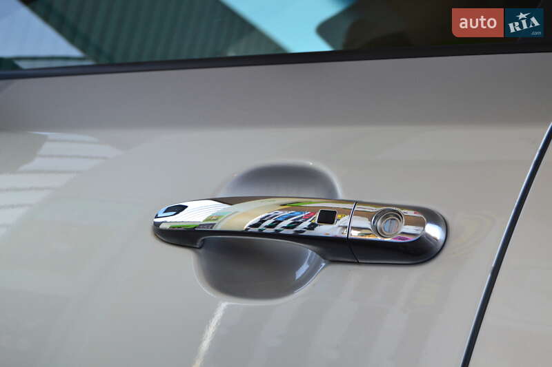 Внедорожник / Кроссовер Kia Sorento 2013 в Дрогобыче