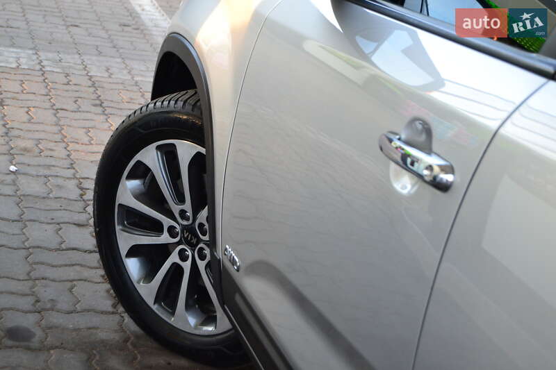 Внедорожник / Кроссовер Kia Sorento 2013 в Дрогобыче