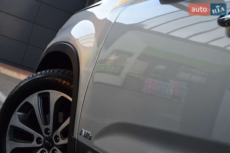 Внедорожник / Кроссовер Kia Sorento 2013 в Дрогобыче