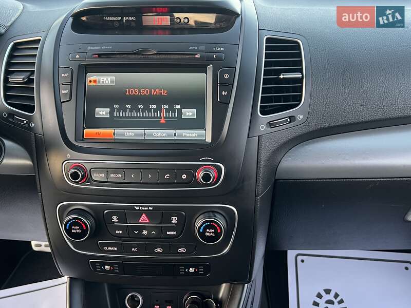 Внедорожник / Кроссовер Kia Sorento 2013 в Дрогобыче