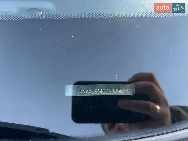 Внедорожник / Кроссовер Kia Sorento 2013 в Дрогобыче