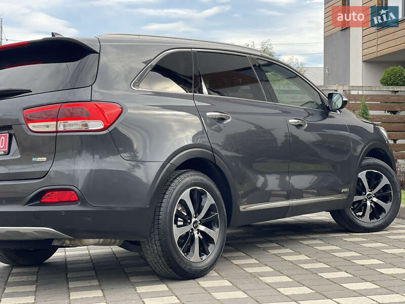 Внедорожник / Кроссовер Kia Sorento 2017 в Стрые