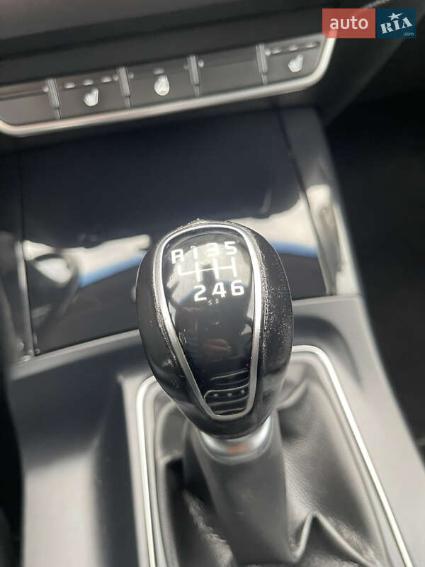 Внедорожник / Кроссовер Kia Sorento 2017 в Стрые