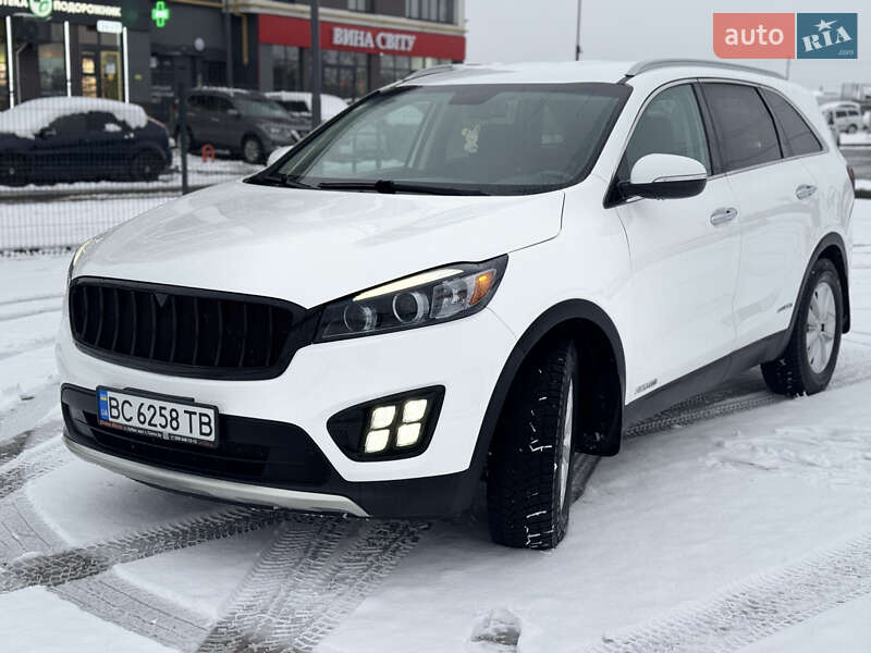 Позашляховик / Кросовер Kia Sorento 2016 в Львові