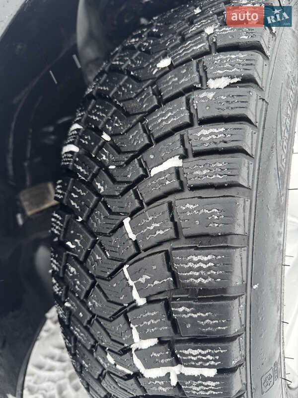 Позашляховик / Кросовер Kia Sorento 2016 в Львові