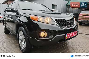 Внедорожник / Кроссовер Kia Sorento 2011 в Могилев-Подольске