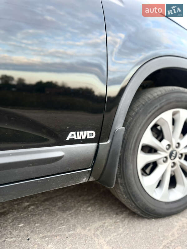 Внедорожник / Кроссовер Kia Sorento 2013 в Ахтырке