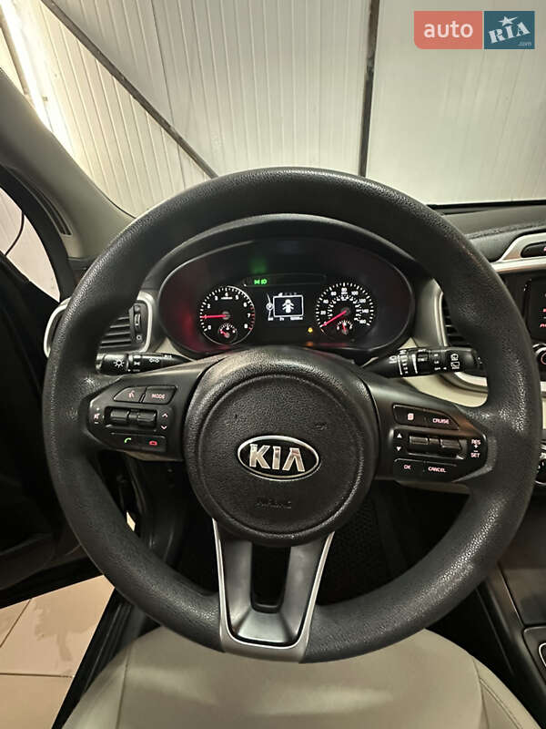 Внедорожник / Кроссовер Kia Sorento 2016 в Львове