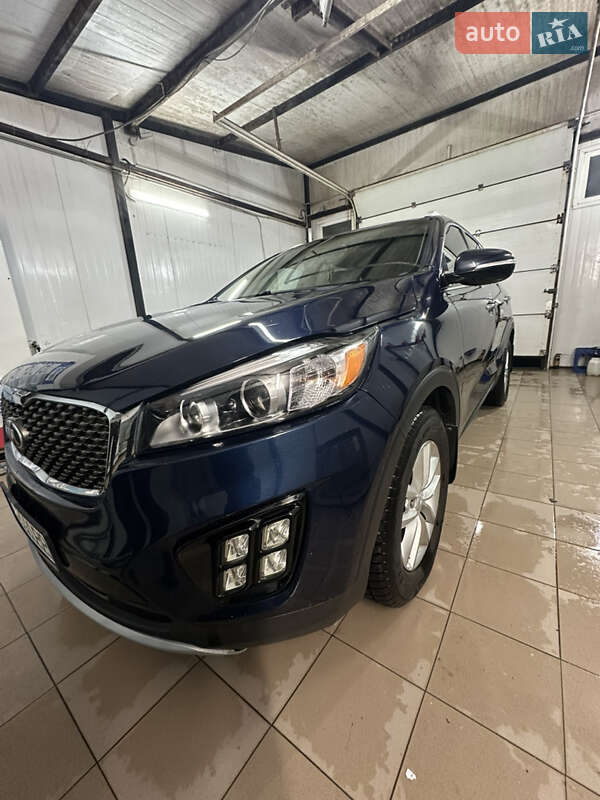 Внедорожник / Кроссовер Kia Sorento 2016 в Львове
