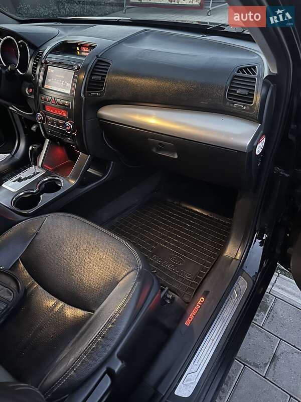 Внедорожник / Кроссовер Kia Sorento 2012 в Вознесенске фото 25 Внедорожник / Кроссовер Kia Sorento 2012 в Вознесенске