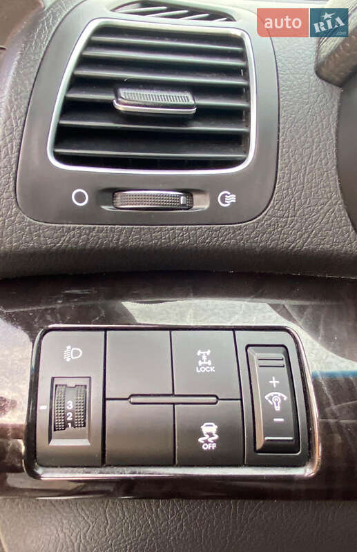 Внедорожник / Кроссовер Kia Sorento 2013 в Ровно