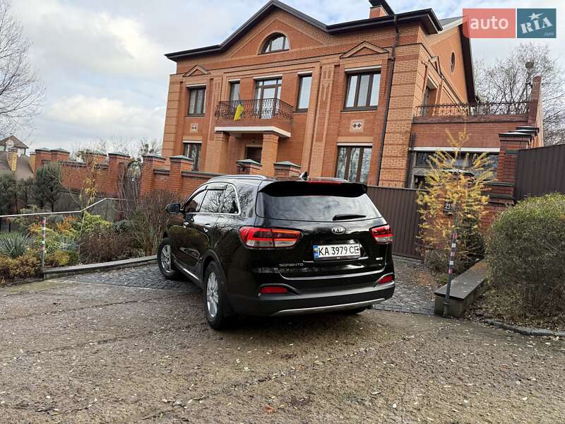 Внедорожник / Кроссовер Kia Sorento 2017 в Киеве