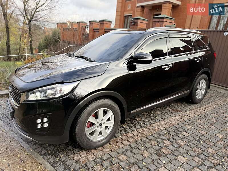 Внедорожник / Кроссовер Kia Sorento 2017 в Киеве