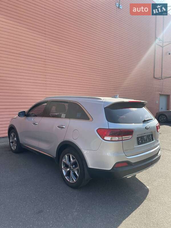 Внедорожник / Кроссовер Kia Sorento 2016 в Киеве