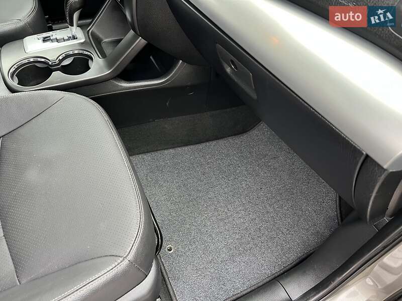 Внедорожник / Кроссовер Kia Sorento 2012 в Житомире