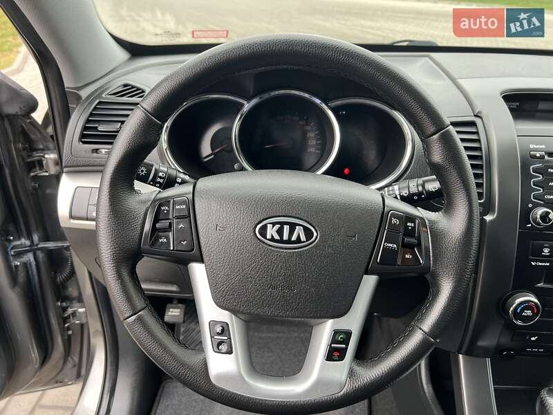 Внедорожник / Кроссовер Kia Sorento 2012 в Житомире