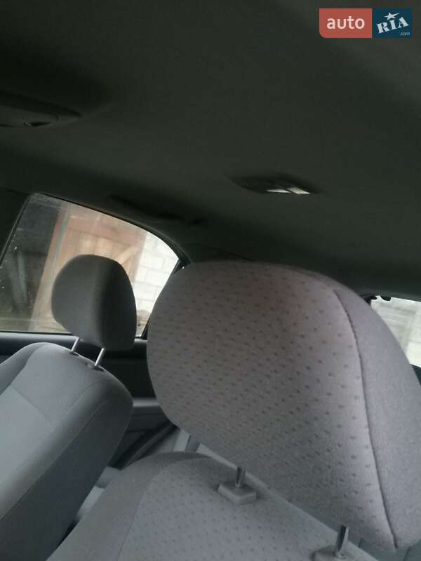 Внедорожник / Кроссовер Kia Sorento 2005 в Рокитном фото 14 Внедорожник / Кроссовер Kia Sorento 2005 в Рокитном