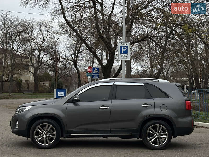 Позашляховик / Кросовер Kia Sorento 2014 в Миколаєві