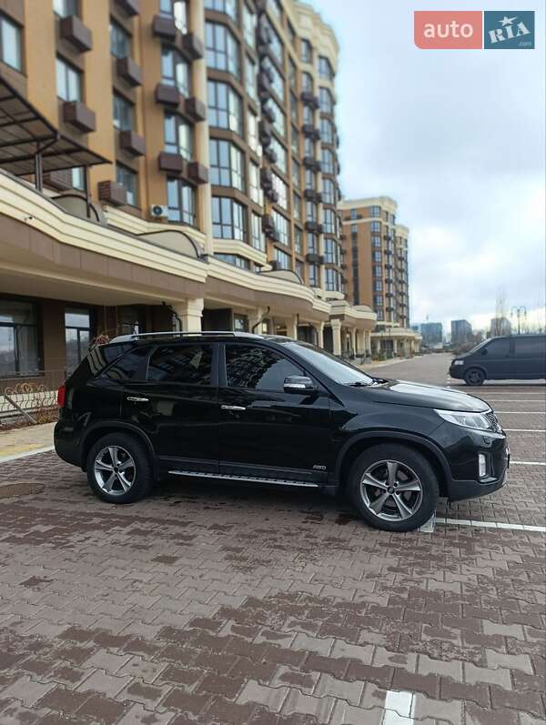 Позашляховик / Кросовер Kia Sorento 2014 в Києві