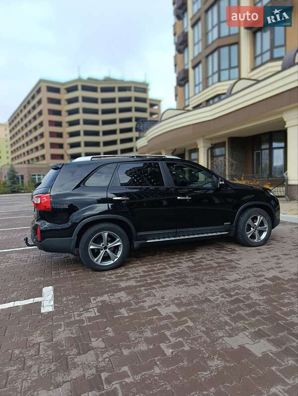 Позашляховик / Кросовер Kia Sorento 2014 в Києві