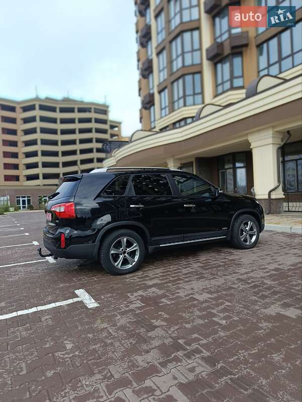 Позашляховик / Кросовер Kia Sorento 2014 в Києві