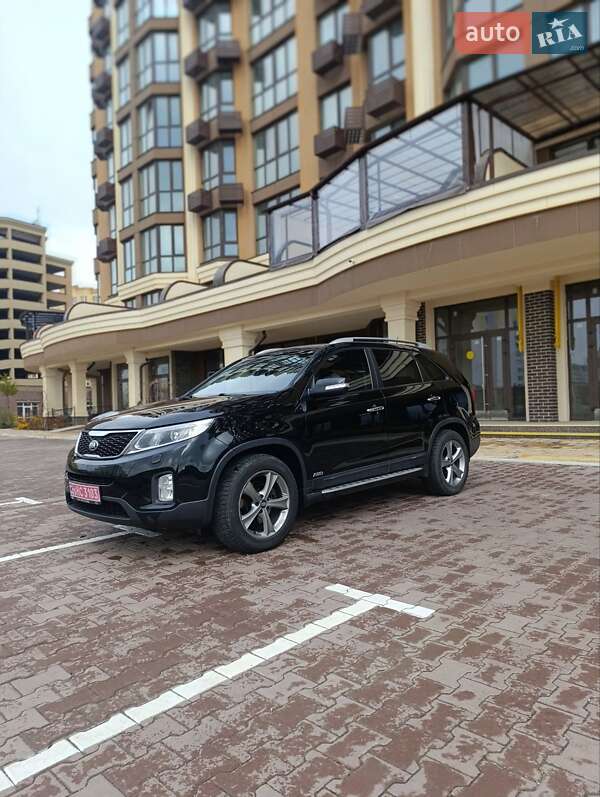 Позашляховик / Кросовер Kia Sorento 2014 в Києві