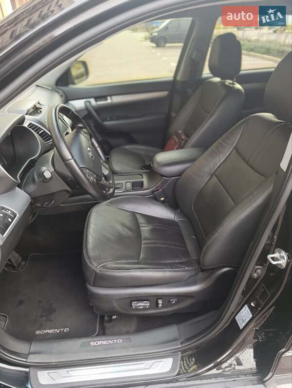Позашляховик / Кросовер Kia Sorento 2014 в Києві