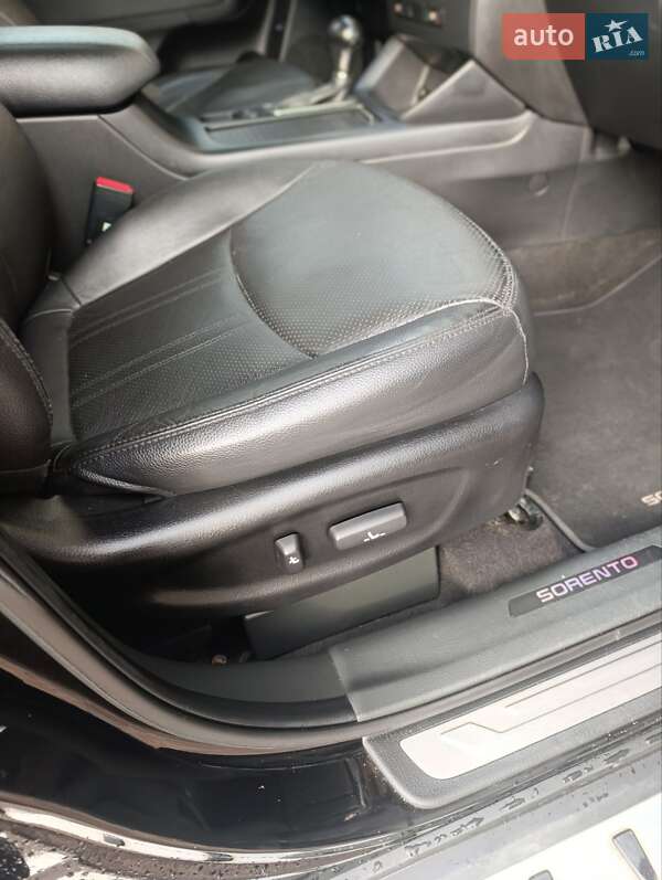 Позашляховик / Кросовер Kia Sorento 2014 в Києві