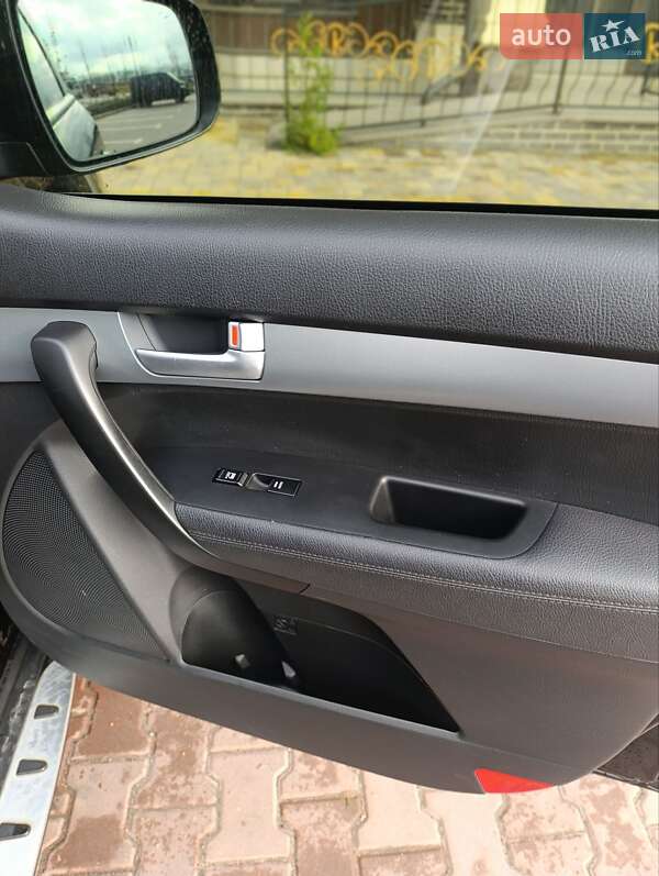 Позашляховик / Кросовер Kia Sorento 2014 в Києві