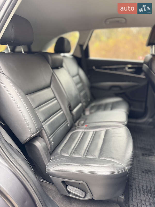 Позашляховик / Кросовер Kia Sorento 2015 в Луцьку