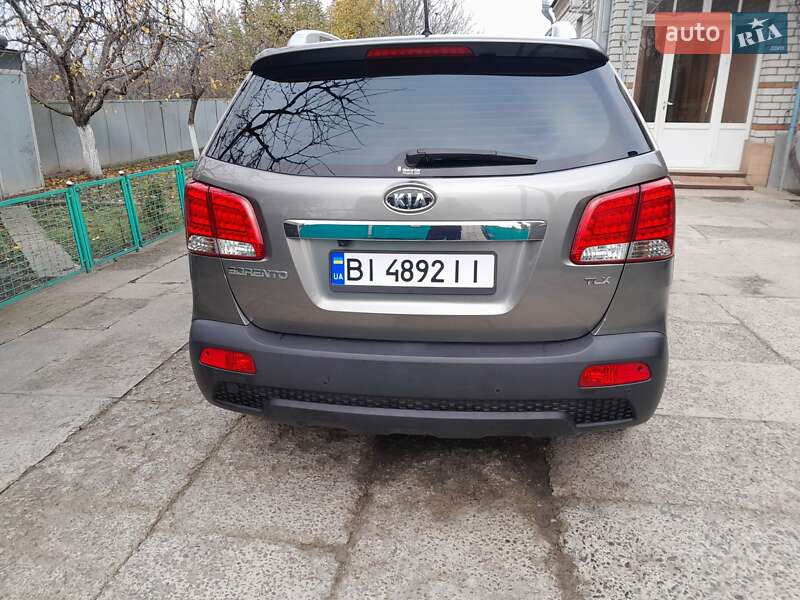 Позашляховик / Кросовер Kia Sorento 2012 в Полтаві