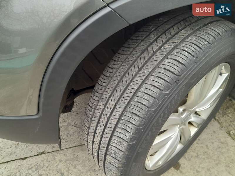 Позашляховик / Кросовер Kia Sorento 2012 в Полтаві