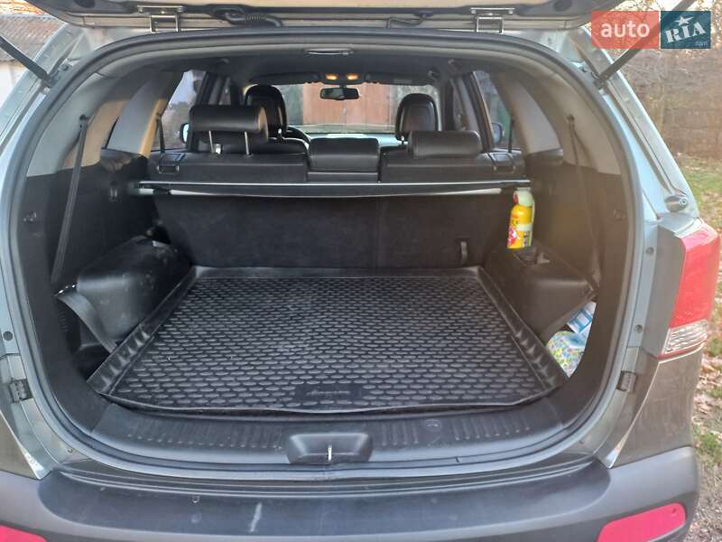 Позашляховик / Кросовер Kia Sorento 2012 в Києві