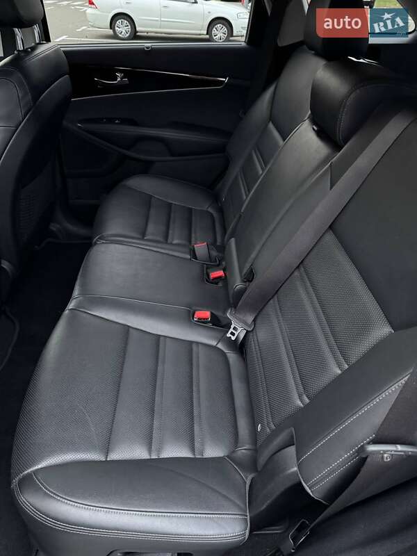 Позашляховик / Кросовер Kia Sorento 2016 в Києві