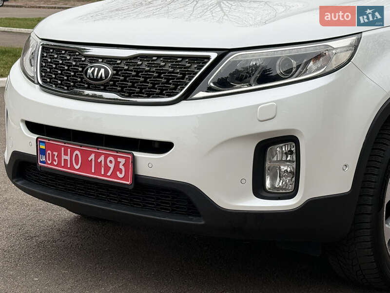 Внедорожник / Кроссовер Kia Sorento 2015 в Ровно