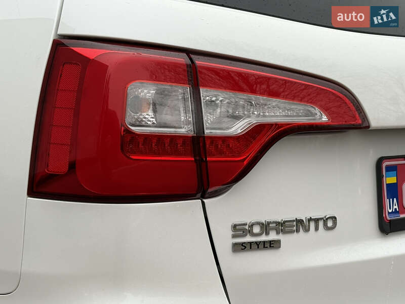 Внедорожник / Кроссовер Kia Sorento 2015 в Ровно