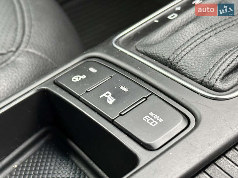 Внедорожник / Кроссовер Kia Sorento 2015 в Ровно