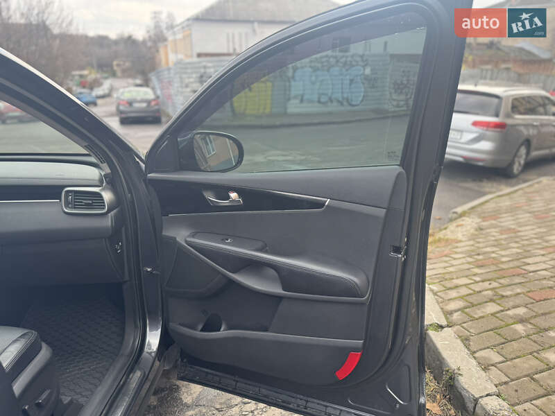 Внедорожник / Кроссовер Kia Sorento 2015 в Виннице