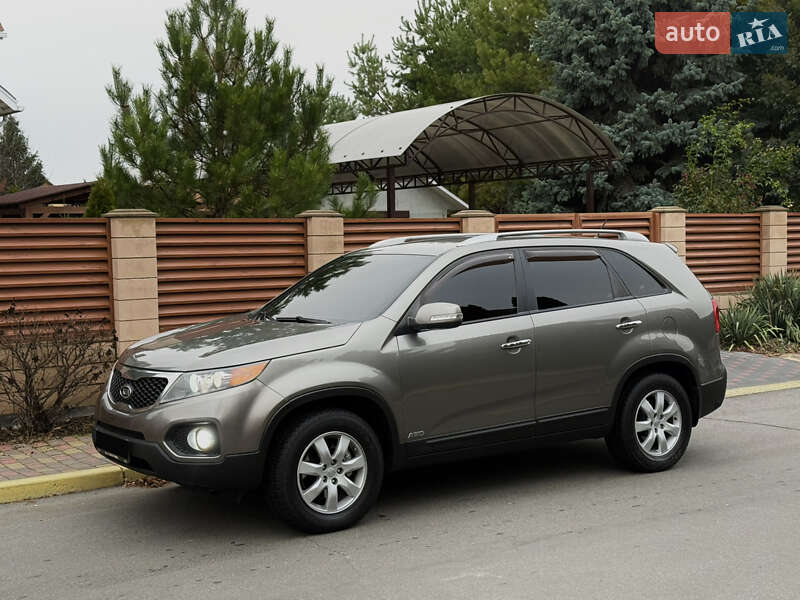Позашляховик / Кросовер Kia Sorento 2012 в Дніпрі