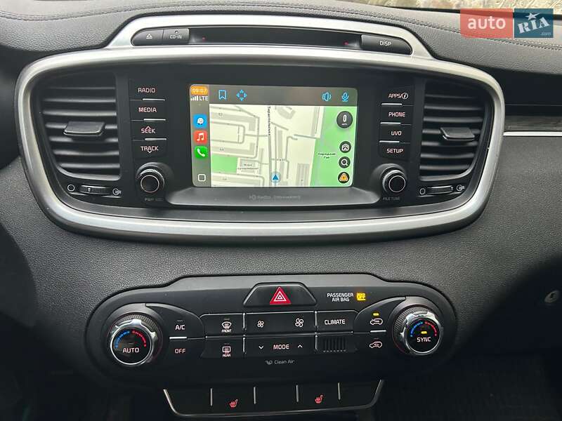 Внедорожник / Кроссовер Kia Sorento 2017 в Киеве